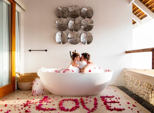 Oliva__Micheal_Flower_Bath-9-593e0471